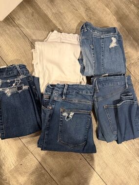 5 pairs EUC 10/30 Good American
 Jeans